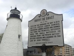 Lighthouse & Havre de Grace historic town sign